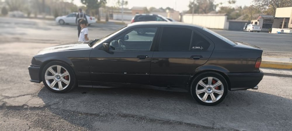 БМВ Е36 сотилади