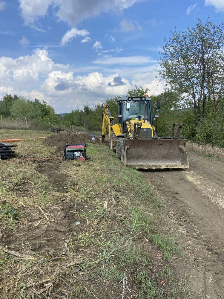 Închiriez Buldoexcavator cu operator