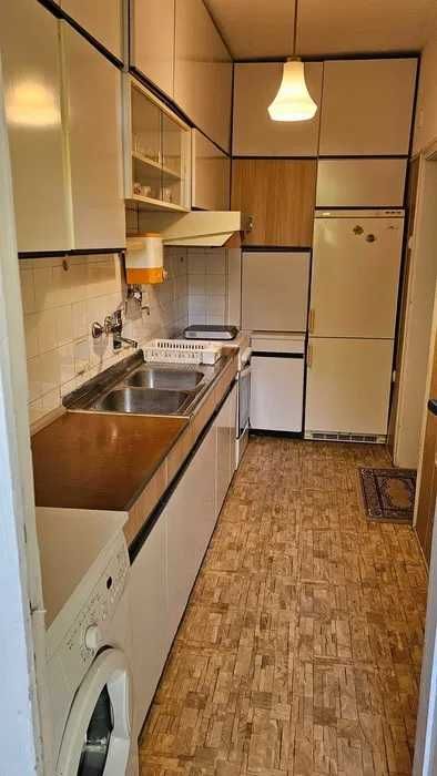 Продава се Многостаен апартамент в Пловдив, Остромила - 140 кв.м за 1643 €/кв.м - Снимка #9