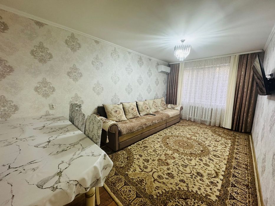 Срочная продажа!!! 2 к кв на 8 микрн за 17 млн 500!