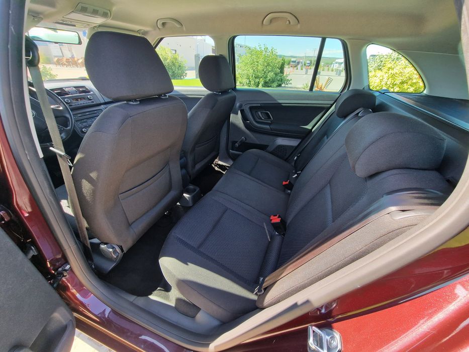 Skoda Fabia 1.2 TSi Ambition-Acum si in Rate-Climatronic-Jante-Senzori