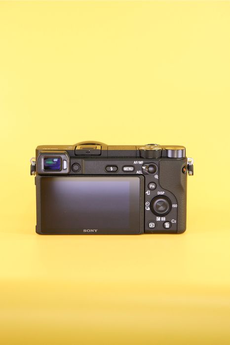 Sony a6400 16—50mm yengide. Пробег 194шт