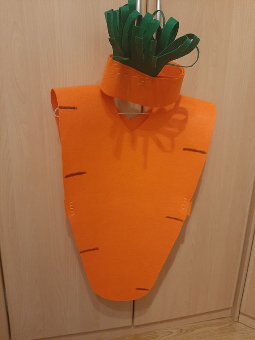 Костюм морковки на утренник "Осенний балл",