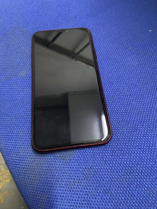 iPhone XR сатам.