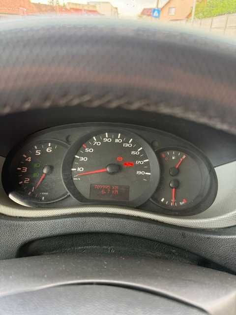 Renault Master cu lift