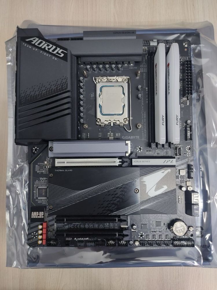 Продаю для ПК: ROG STRIX 3080 Ti / i7‑13700KF / Z790 / 32GB DDR4 / СЖО