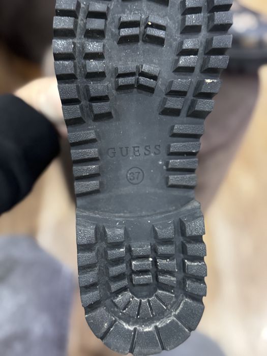 Оригинални боти Guess