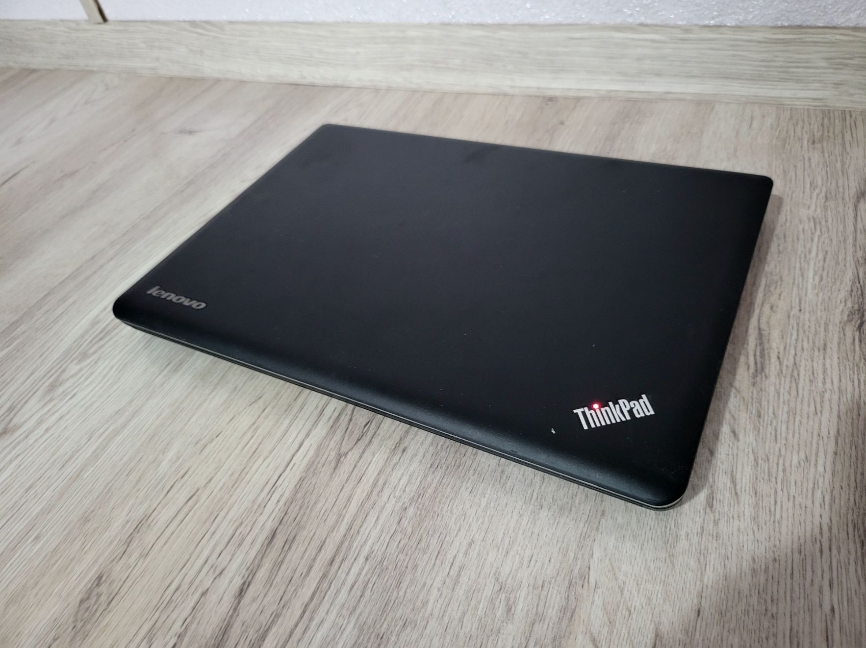 SLIM Lenovo Thinkpad E330 Intel i5 3rd, 8GB DDR3, SSD128 GB, 13.3 inch