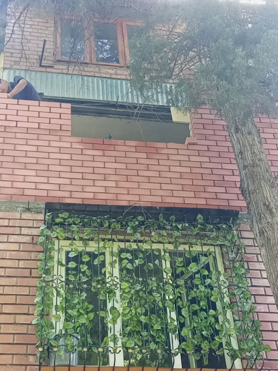 Balkonga g'isht teramiz.Kladka Керпичная кладка балканов