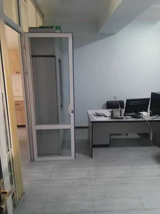 ул.Ш.Руставели 1-проезд Текстиль 1-этаж 2-комн 100 м² ремонт мебель