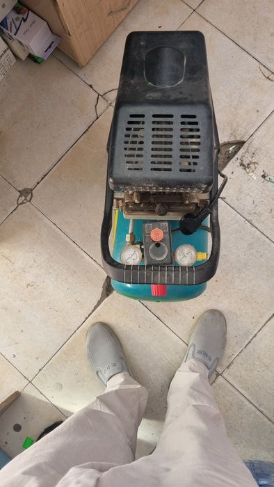 Kompressor sotiladi 25l