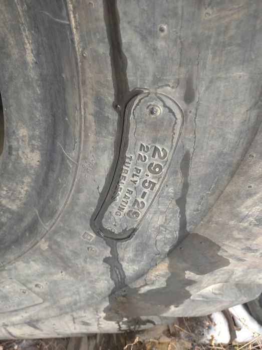 Продам новые шины на БелАЗ 30-40тонник  или на другую технику.