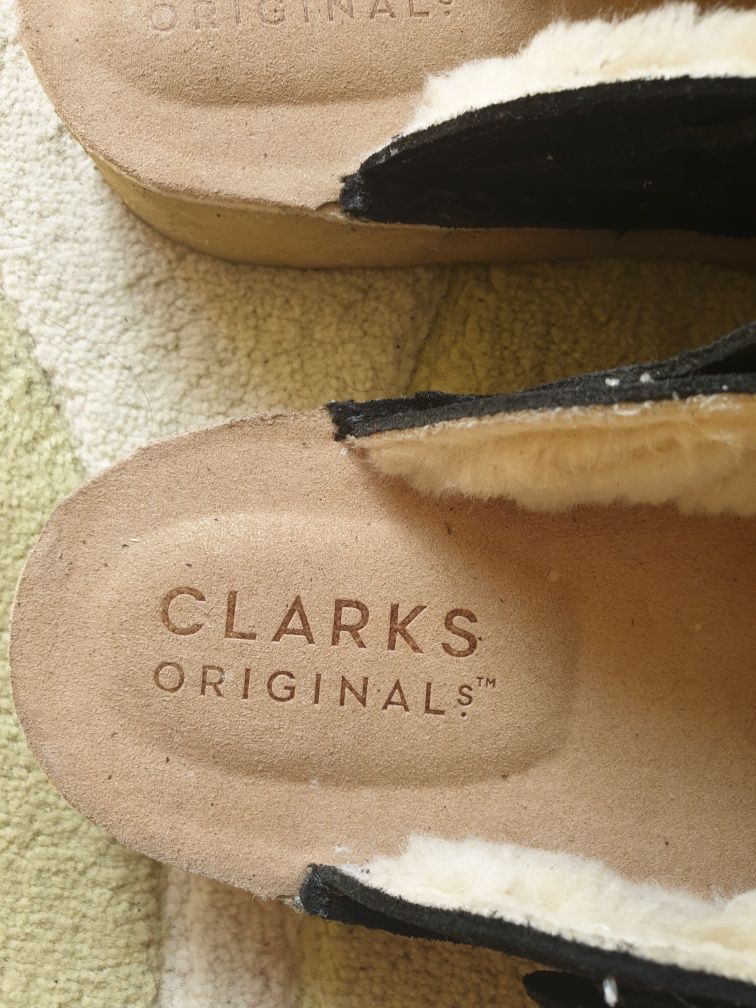 Чехли на Clarks originals