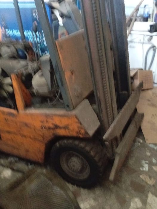 Вилочный погрузчик Still