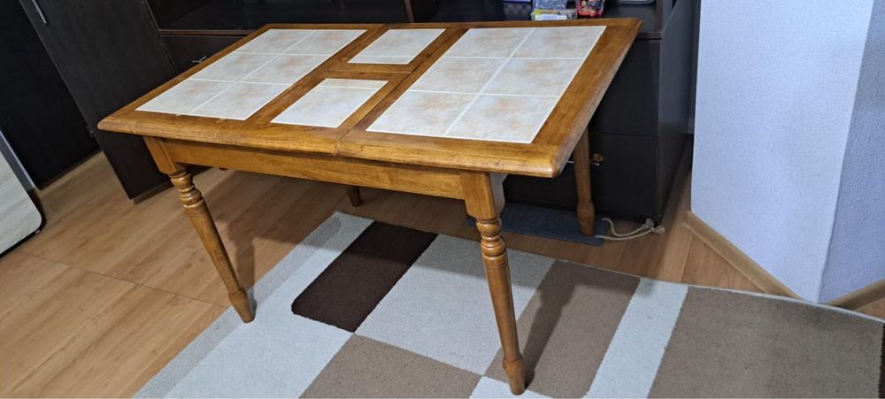 Стол кухонный 135 см