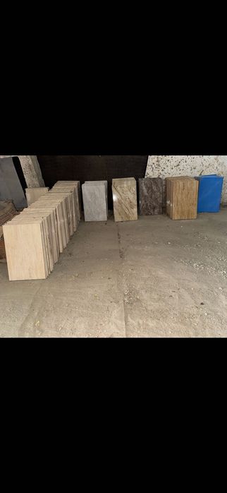 Кафель сатылады (1шт.=1.500 сум)