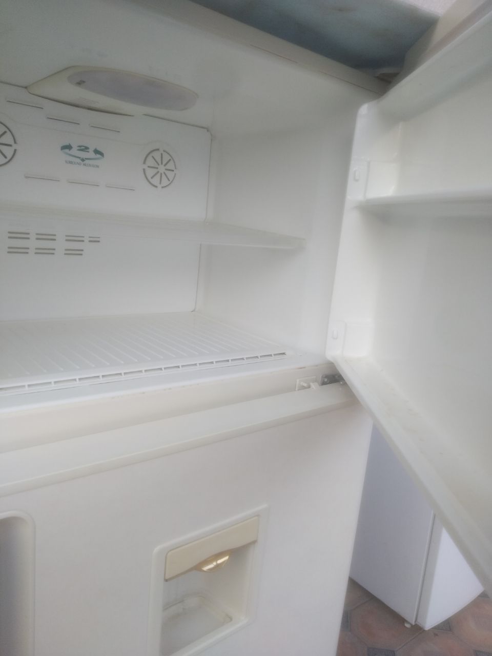 Холодильник от фирмы Deawoo