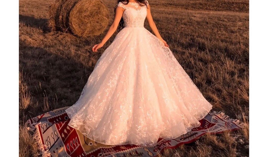 Продам свадебное платье,размер 42-44
