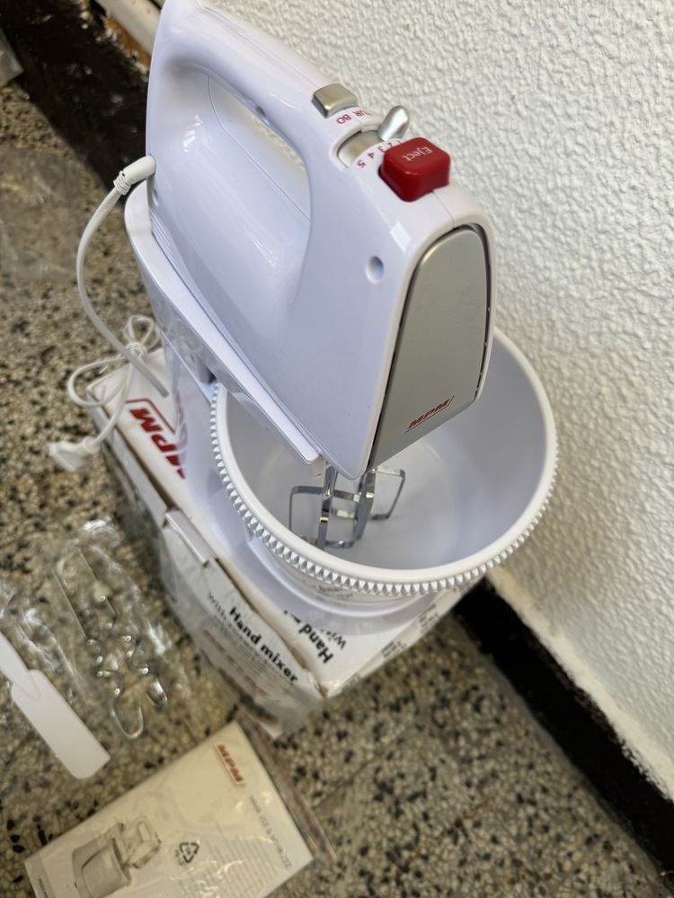 Планетарен Миксер с Въртяща се Купа - MPM MMR-20Z, 750W, 5 Скорости!