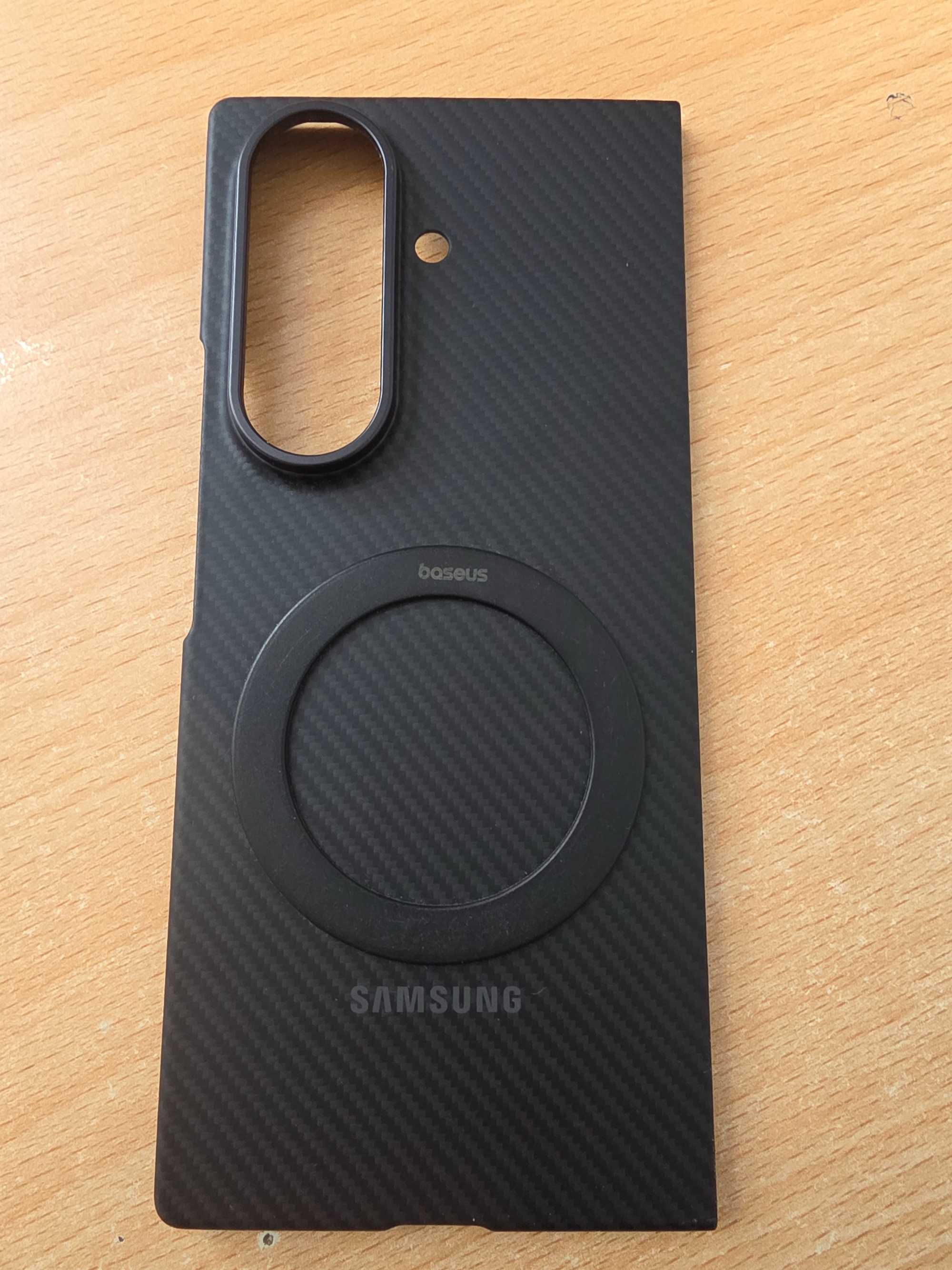 Оригинален Carbon Shield за Samsung Z Fold 7