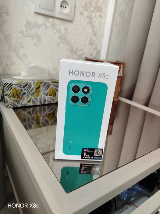 Honor x8c 8/256 yengide