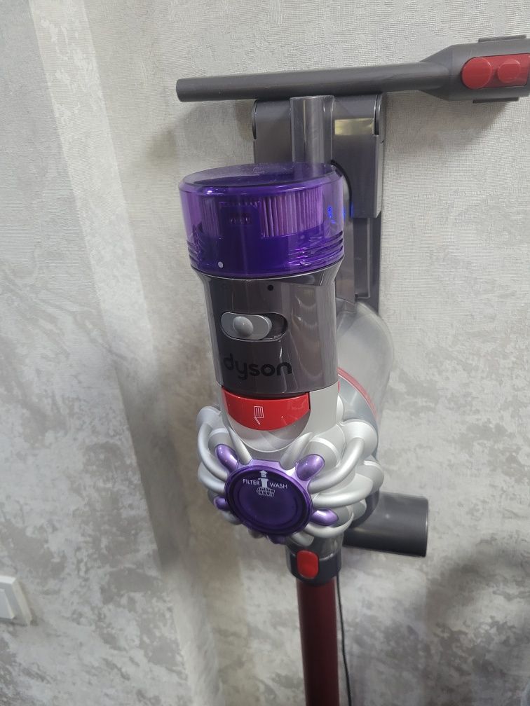 Dyson v8 sv25 пылесос