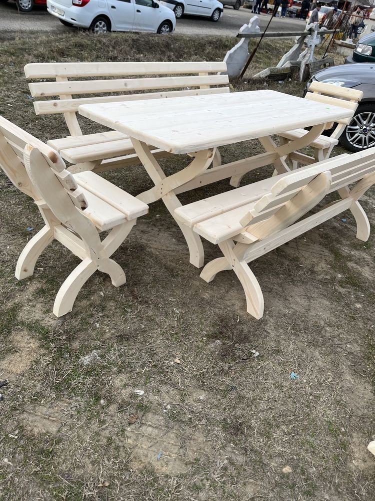Set gradina din lemn ( masa banci si scaune )