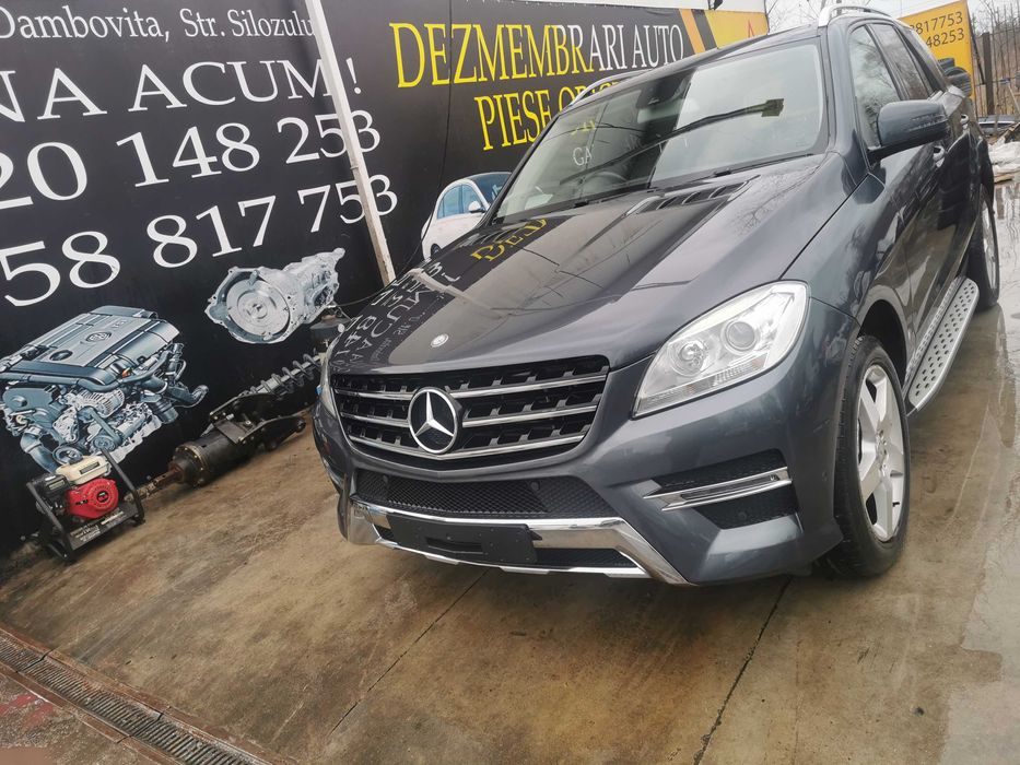 Dezmembrez mercedes ML 250d/ml 350d/far w166/capota/usa w166/