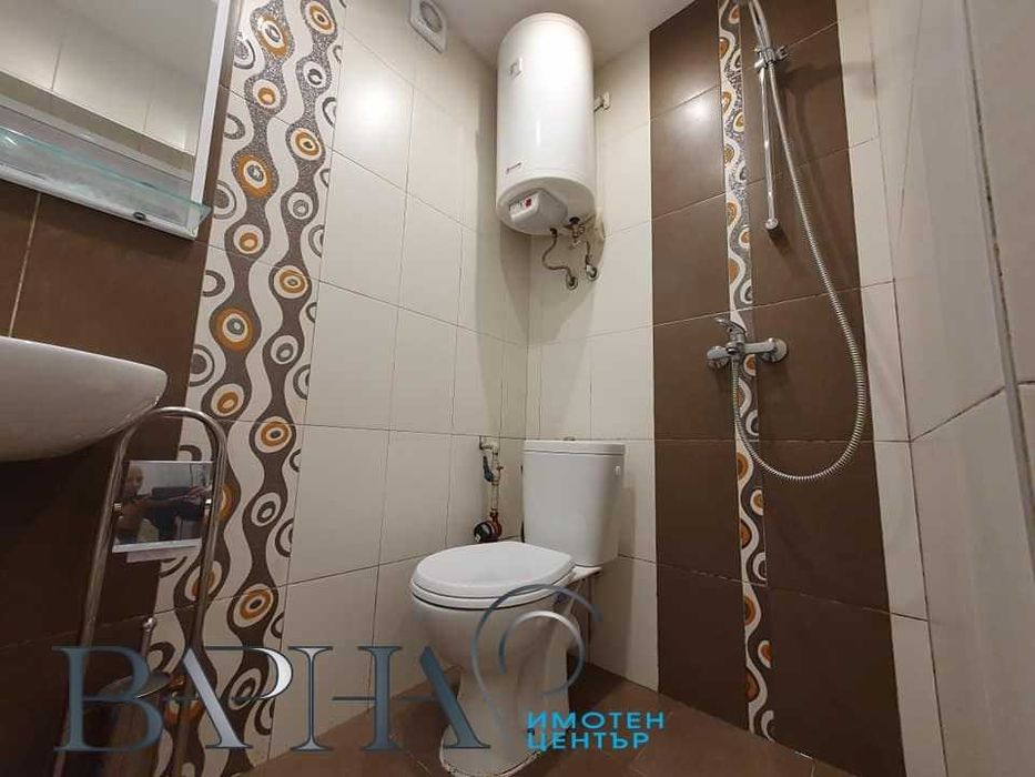 Дава се под наем Едностаен апартамент в Варна, Център - 35 кв.м за 336.6 € - Снимка #10