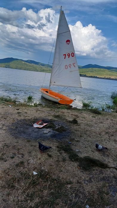 Barcă cu vele 3.80 m