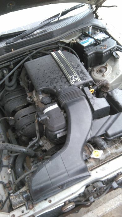 Lexus is 200 на части
