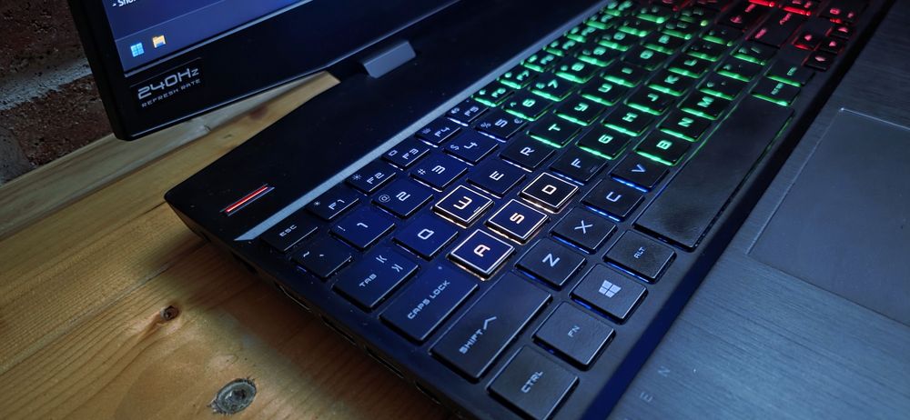 Laptop Gaming OMEN i7 RTX 2080 240Hz