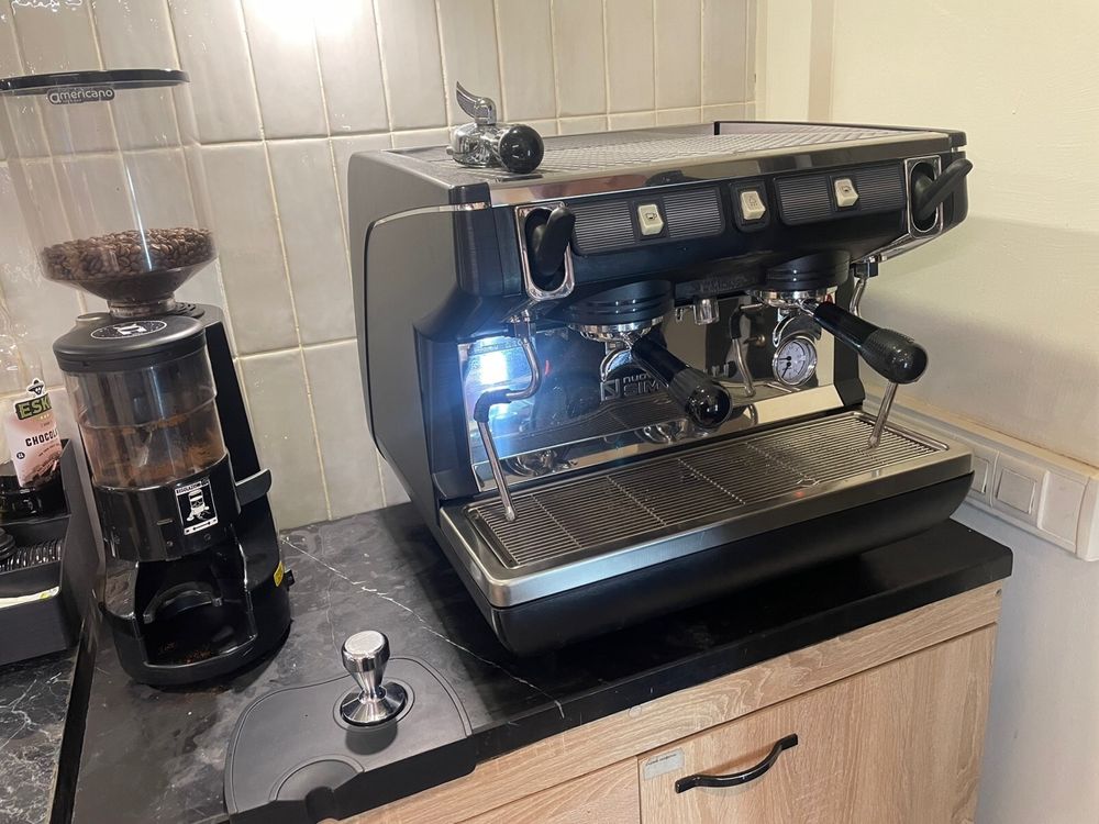 Продам кофемашину Simonelli Appia 2