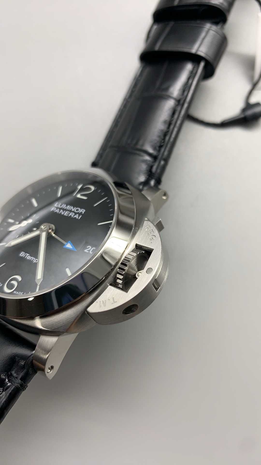 Panerai Luminor BiTempo / 2024 / 40 MM PAM01365 Черен