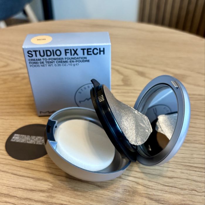 Фон дьо тен марка MAC