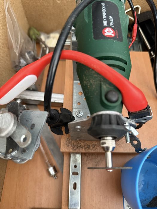 Продаю самодельный мини-станок (на базе гравера)