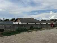 Ferma 6000 mp (cladiri, grajduri, hambar - intravilan)