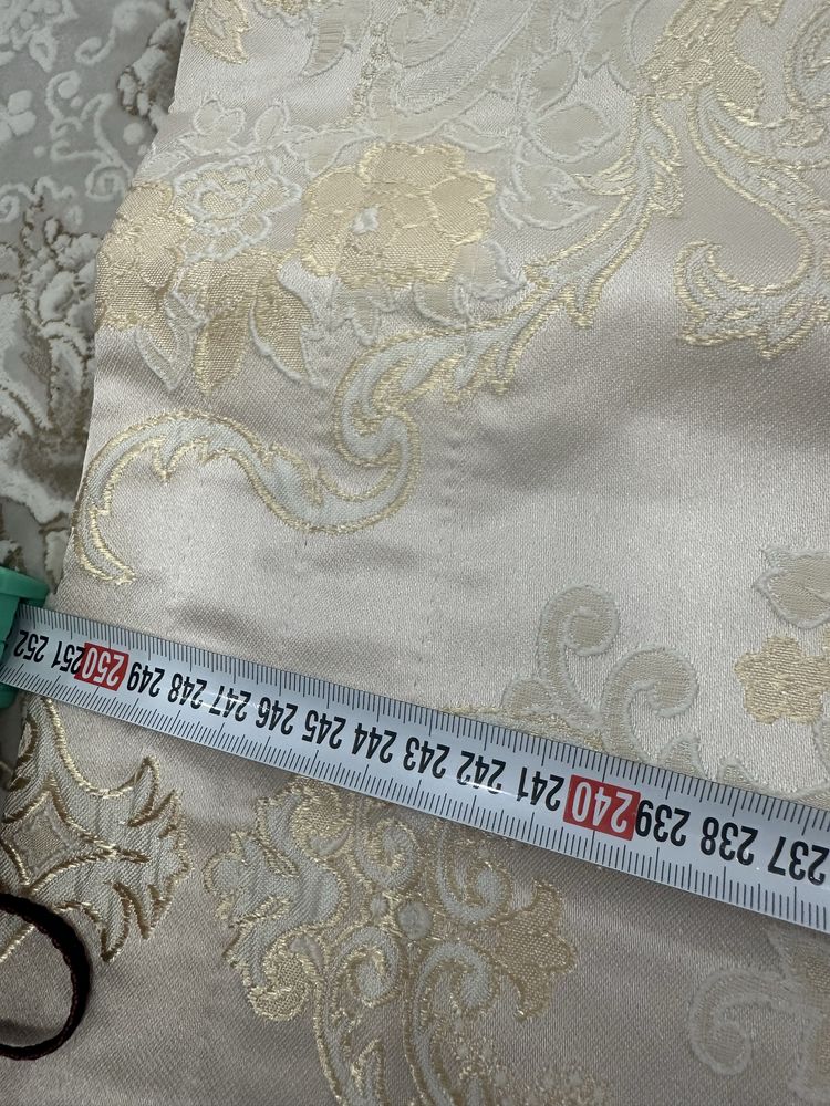Красивая высокая 3.20 теневой