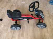 Vând sau schimb - Cart / Kart cu pedale pentru copii