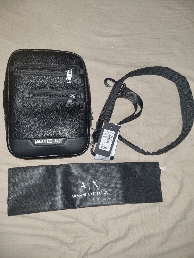 Чанта Armani Exchange