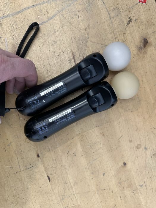 Vand doua controlere manete playstation 4 ps4 sau playstation 3 moove