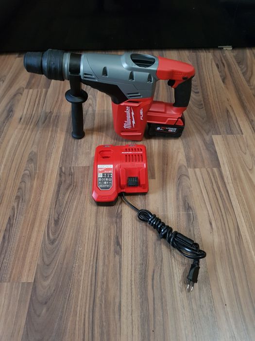 Rotopercutor Milwaukee M18 CHM  impecabil