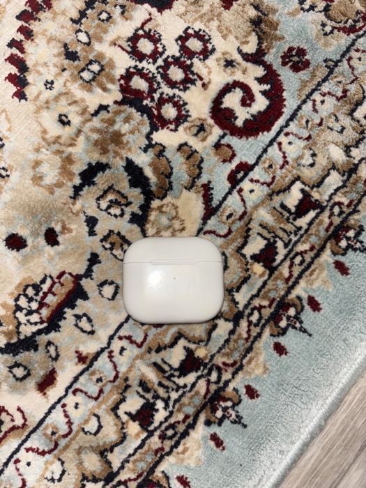 Наушники airpods 3 и airpods 2