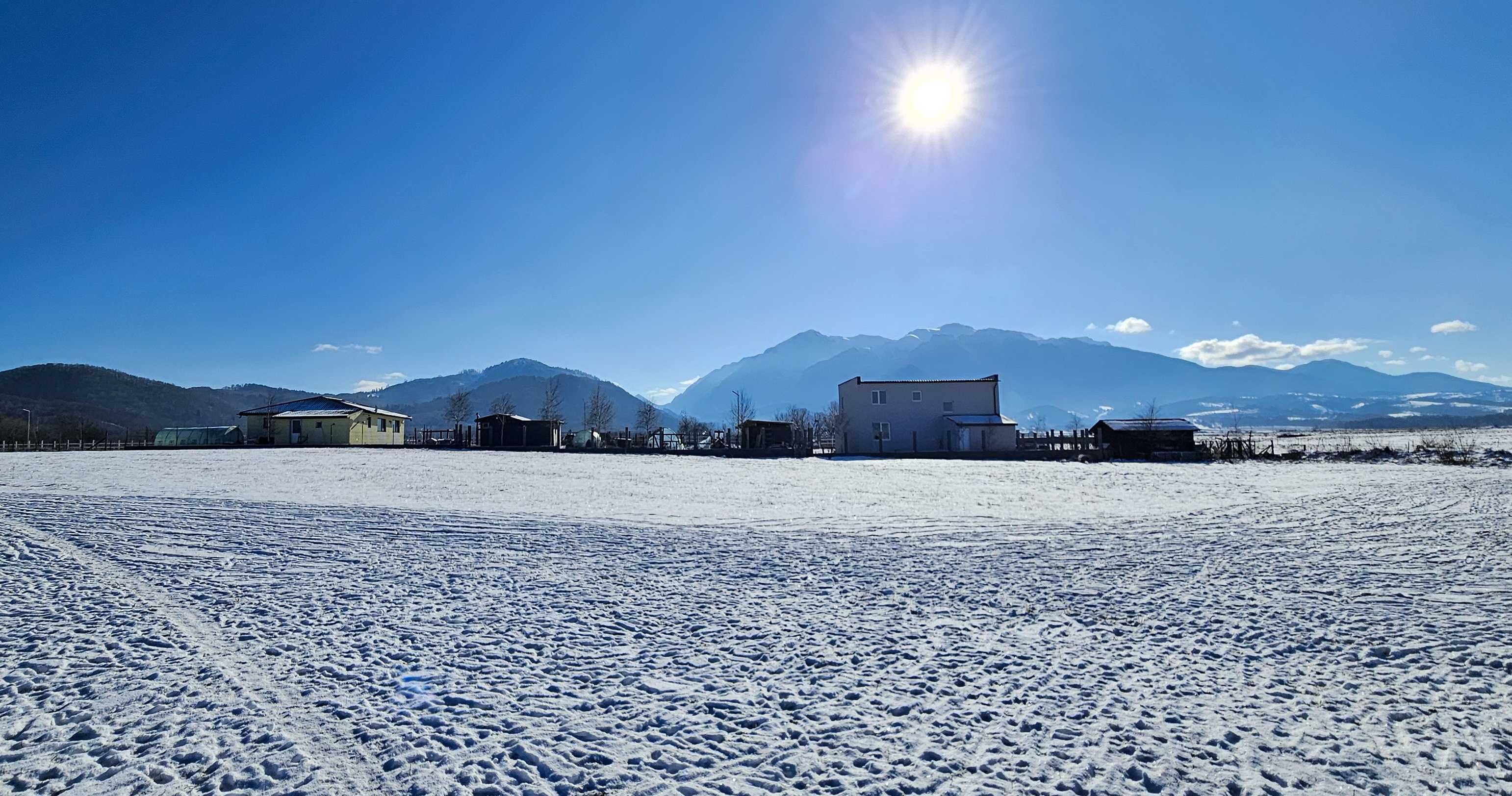 Teren  cu panorama superba, acces la parau, in zona Panicel - Glajerie