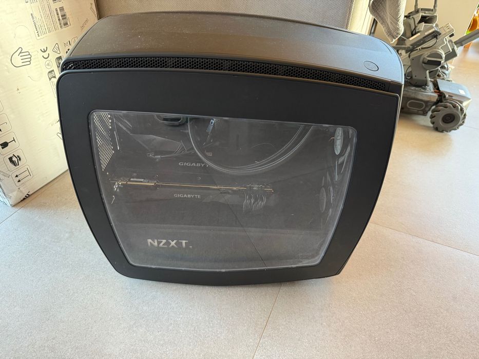 PC ITX NZXT Manta i5 13500 Z690i Aorus 32GBDDR5 AIO Corsair RTX 2080ti