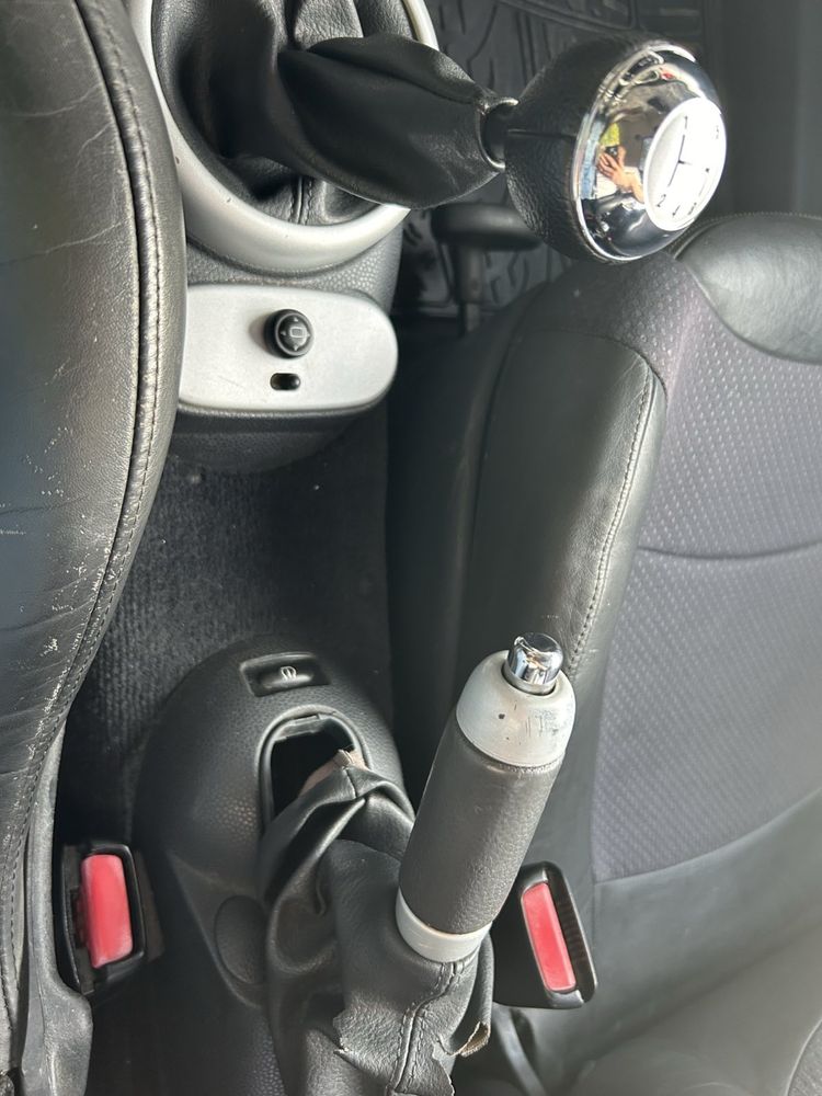Mini Cooper 1.6 бензин 116к.с.