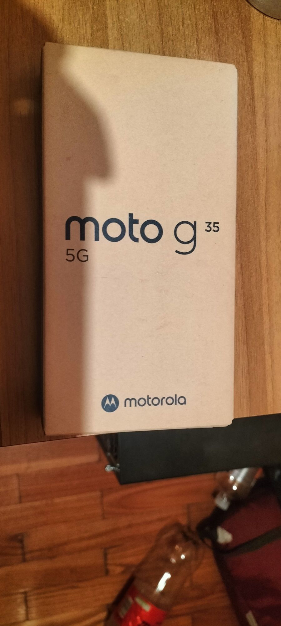 Motorola Moto G35 256gb 4+4 RAM Coral Red Неразпечатан
