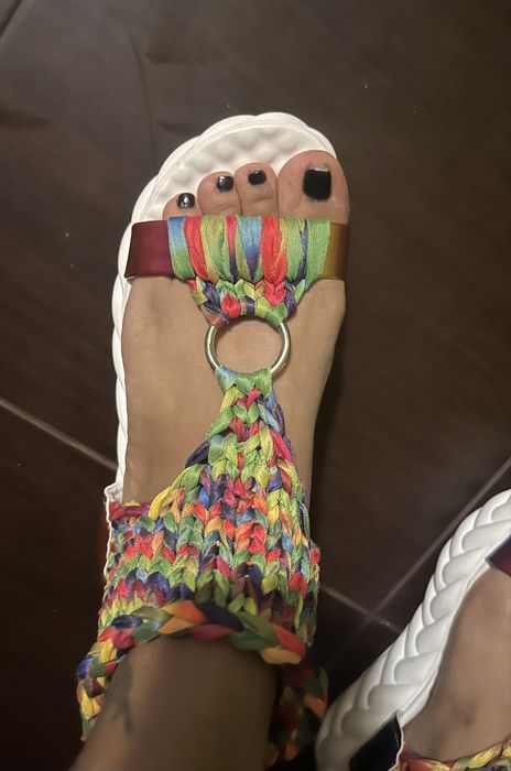 Noi, sandalute superbe marime 37.