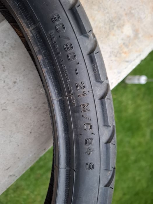 90/90-21 METZELER и 120/90-17 Pirelli Scorpion