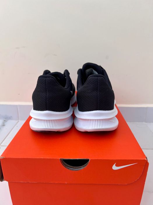 Маратонки Nike (модел CW3413-006)